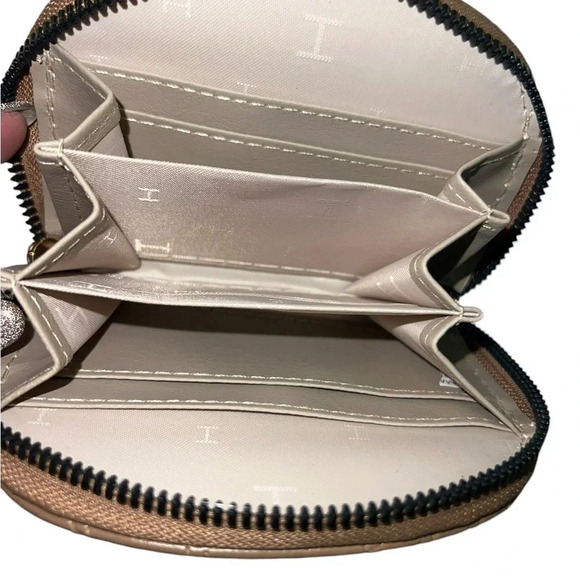 Halston Small Dome Zip Wallet with Key Chain Loop - Taupe - NWOT card holder - Picture 3 of 8